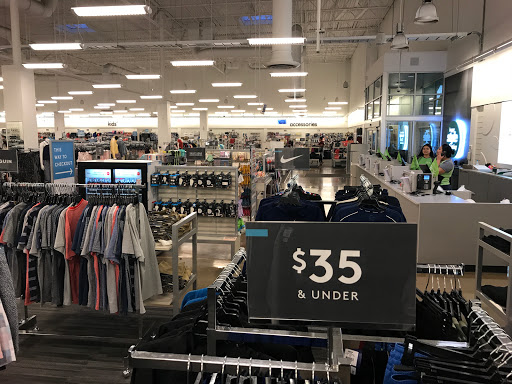 Department Store «Nordstrom Rack Tempe Marketplace», reviews and photos, 1900 E Rio Salado Pkwy, Tempe, AZ 85281, USA