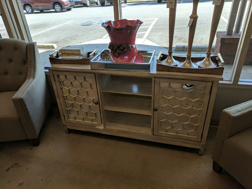 Home Goods Store «Tuesday Morning», reviews and photos, 233 Commerce Dr, Peachtree City, GA 30269, USA