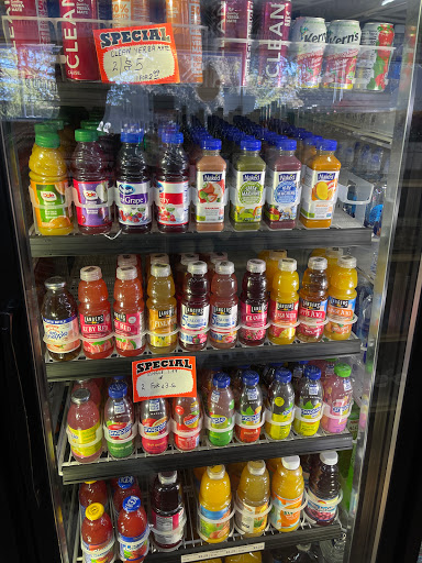 Grocery Store «Quick Shop Market», reviews and photos, 1964 E 8th St, Davis, CA 95616, USA