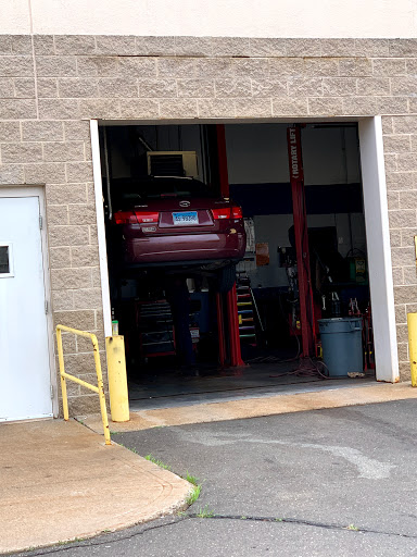 Auto Repair Shop «Sears Auto Center», reviews and photos, 104 Elm St, Enfield, CT 06082, USA