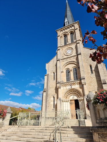 Église Saint-Pierre à Pouilly-en-Auxois