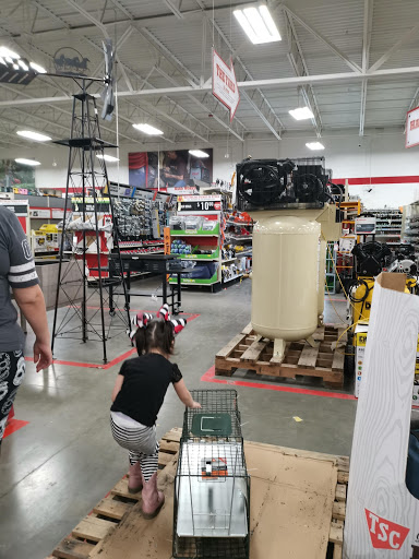 Home Improvement Store «Tractor Supply Co.», reviews and photos, 901 FM 509, San Benito, TX 78586, USA