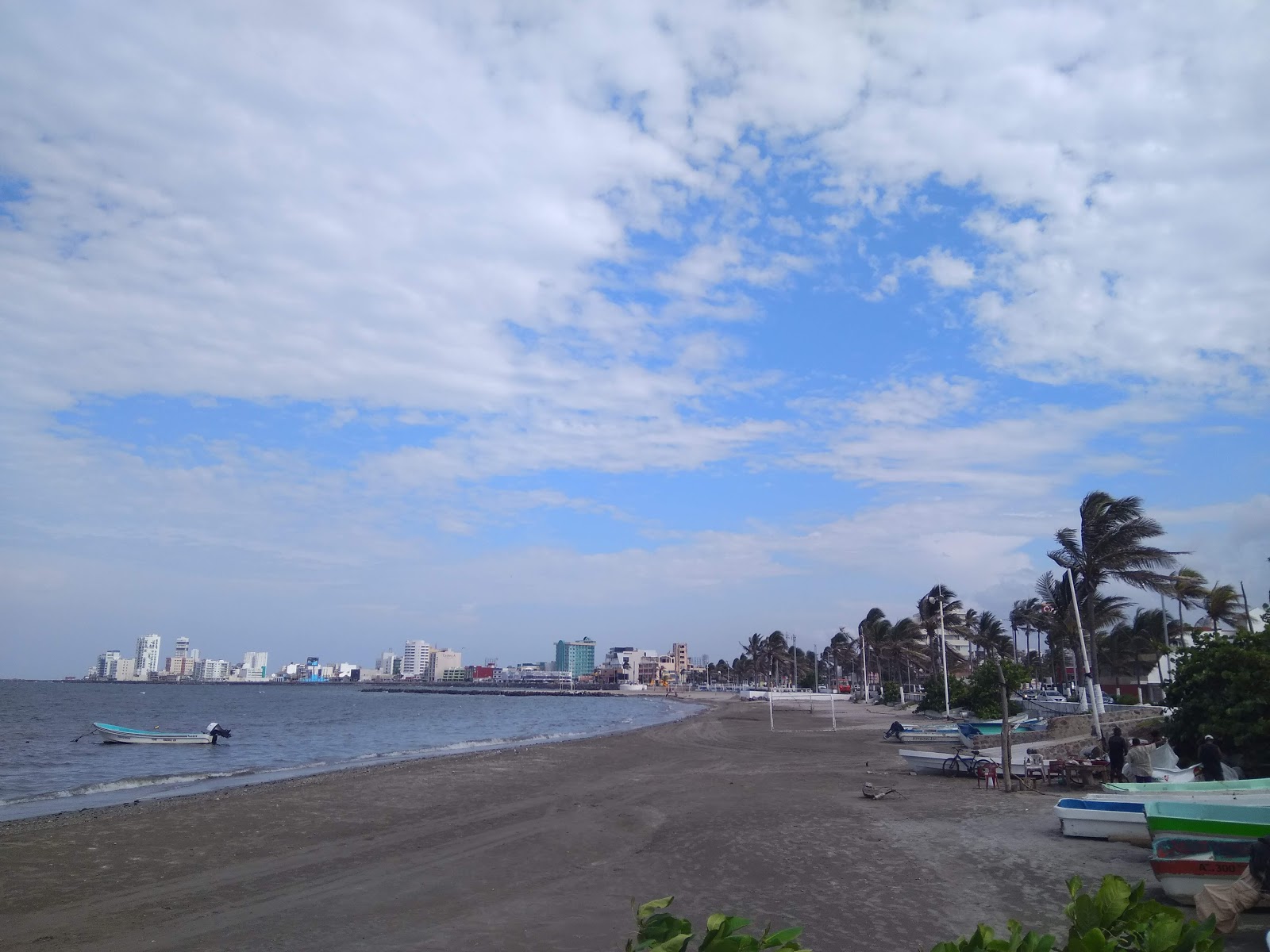 Foto von Playa Marti mit teilweise sauber Sauberkeitsgrad