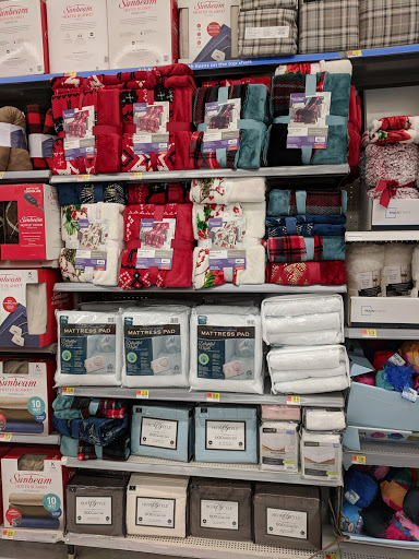 Discount Store «Walmart», reviews and photos, 2399 North Point Blvd, Dundalk, MD 21222, USA