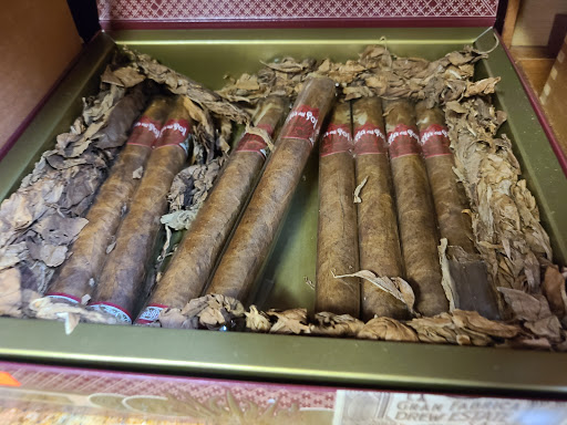 Tobacco Shop «Smoke N Stuff», reviews and photos, 4332 W Thunderbird Rd, Glendale, AZ 85306, USA