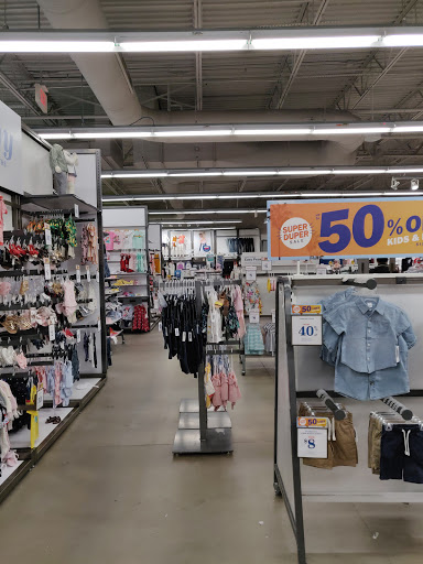 Shopping Mall «The Promenade Shops at Evergreen Walk», reviews and photos, 501 Evergreen Way #503, South Windsor, CT 06074, USA