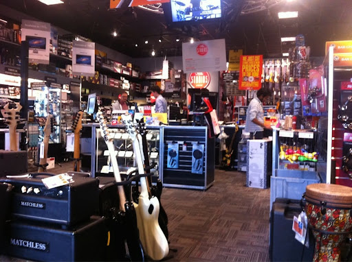 Music Store «Guitar Center», reviews and photos, 24961 Pico Canyon Rd, Stevenson Ranch, CA 91381, USA