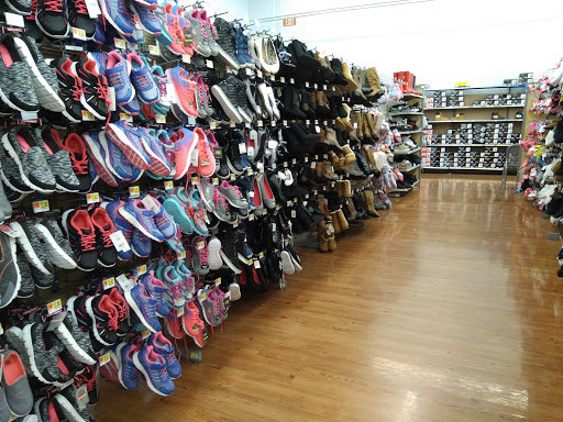 Discount Store «Walmart», reviews and photos, 2300 Dixwell Ave, Hamden, CT 06514, USA