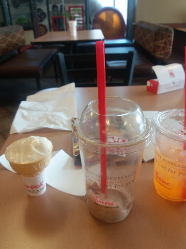 Fast Food Restaurant «Chick-fil-A», reviews and photos, 9331 E Arapahoe Rd, Greenwood Village, CO 80112, USA