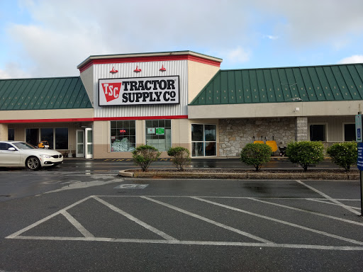 Tractor Supply Co., 4724 Penn Ave a, Reading, PA 19608, USA, 