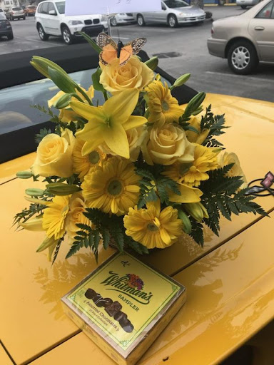 Florist «Flowers By Voytek», reviews and photos, 9524 Blind Pass Rd, St Pete Beach, FL 33706, USA