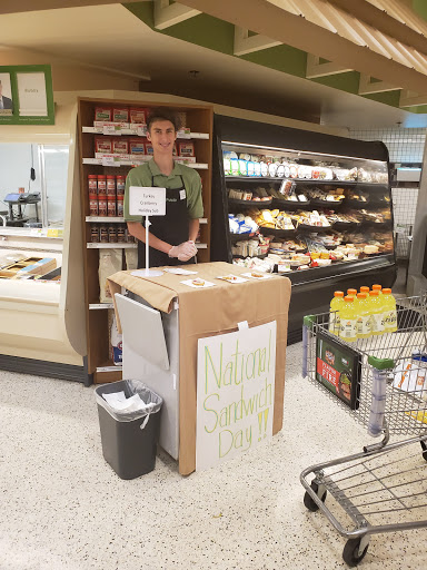 Supermarket «Publix Super Market at Spirit Lake Crossing», reviews and photos, 1090 Spirit Lake Rd, Winter Haven, FL 33880, USA