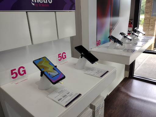 Cell Phone Store «MetroPCS», reviews and photos, 722 Collins Hill Rd, Lawrenceville, GA 30046, USA