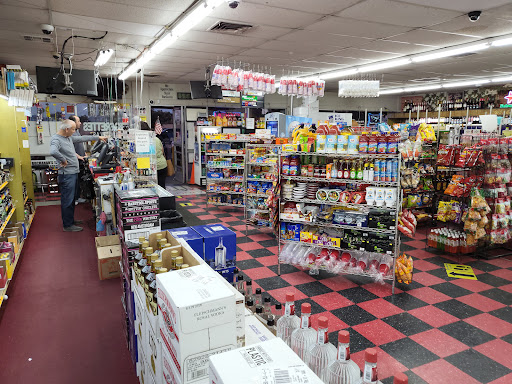 Liquor Store «R & F Liquors», reviews and photos, 4727 E Southern Ave # C, Phoenix, AZ 85042, USA