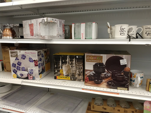 Clothing Store «Ross Dress for Less», reviews and photos, 5800 Baltimore National Pike, Catonsville, MD 21228, USA