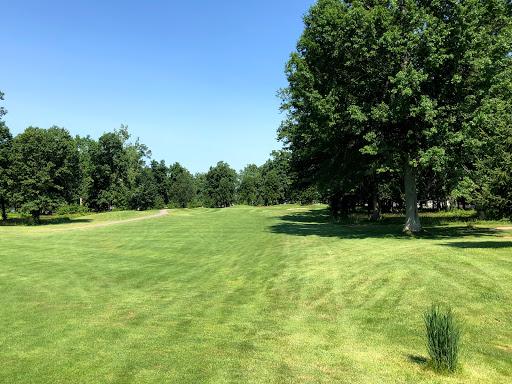 Golf Course «Flatbush Golf Course», reviews and photos, 940 Littlestown Rd, Littlestown, PA 17340, USA