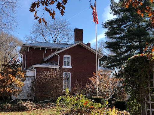 Historical Landmark «Mabel Hartzell Home», reviews and photos, 840 N Park Ave, Alliance, OH 44601, USA