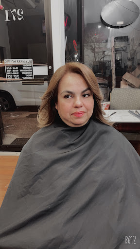 Beauty Salon «Giovanni Esteban Salon & Hair», reviews and photos, 1504 Old Country Rd, Westbury, NY 11590, USA