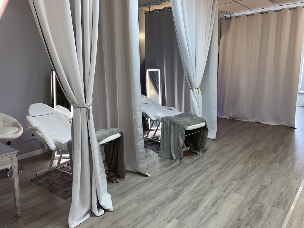 Raveme Skin Care 06779