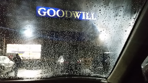 Thrift Store «Goodwill Everett South», reviews and photos, 228 SW Everett Mall Way, Everett, WA 98204, USA