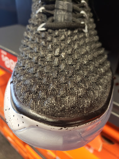 Clothing Store «Nike Factory Store», reviews and photos, 11211 120th Ave #80, Pleasant Prairie, WI 53158, USA