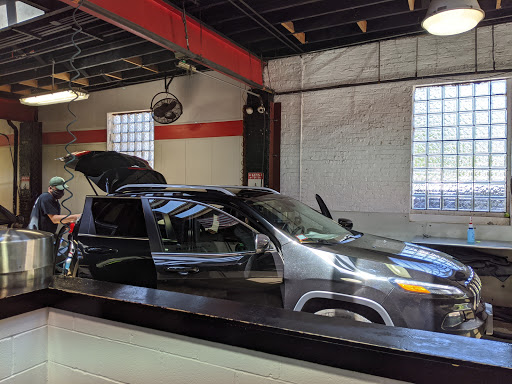 Car Wash «Suds Car Wash», reviews and photos, 2212 Green Bay Rd, Evanston, IL 60201, USA