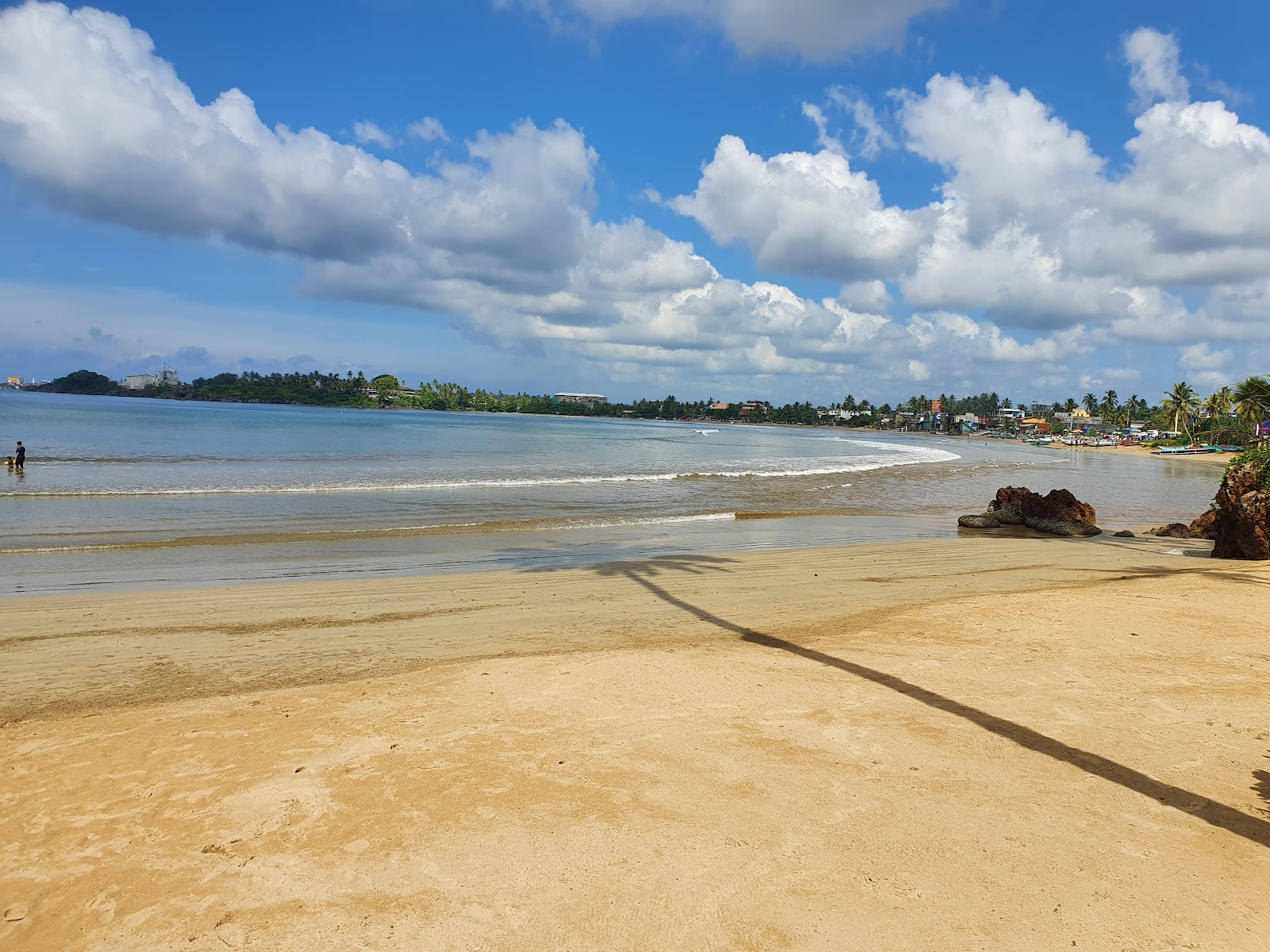 Foto van CocoBay beach met helder zand oppervlakte