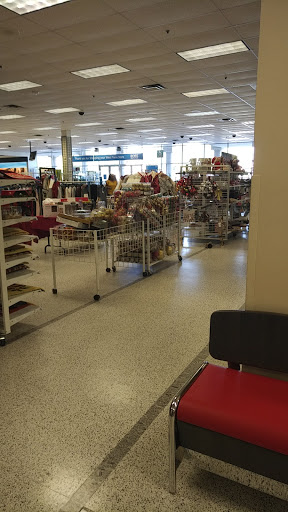 Clothing Store «Ross Dress for Less», reviews and photos, 2201 Preston Rd, Plano, TX 75093, USA