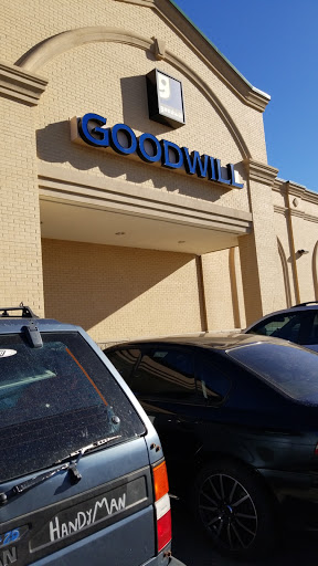 Thrift Store «Goodwill Aurora - Belleview», reviews and photos, 14400 E Belleview Ave, Aurora, CO 80015, USA