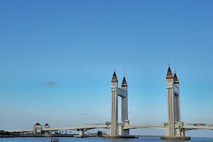 Jambatan Angkat Kuala Terengganu image
