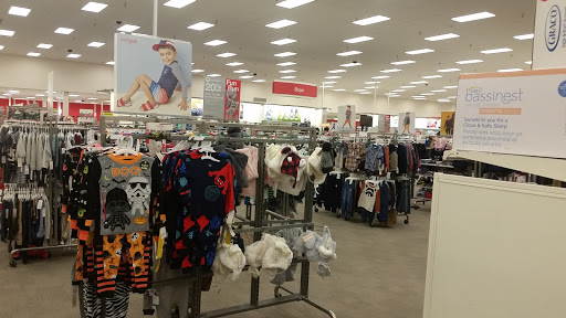 Department Store «Target», reviews and photos, 4777 S 27th St, Greenfield, WI 53221, USA