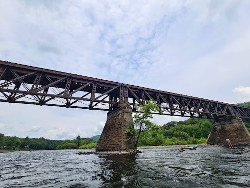 Canoe & Kayak Tour Agency «Kittatinny Canoes», reviews and photos, 1147 Delaware Dr, Matamoras, PA 18336, USA