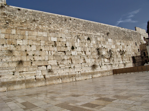 סיור בקתדרלה ירושלים