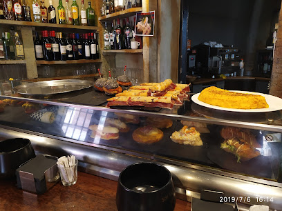 Restaurante La Traserilla - C. San Marcos, 12, 34001 Palencia, Spain