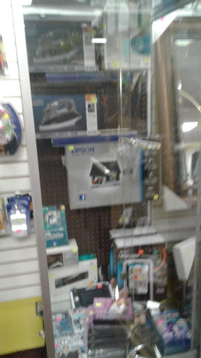 Discount Store «Discounts Plus», reviews and photos, 1995 SE Tualatin Valley Hwy, Hillsboro, OR 97123, USA