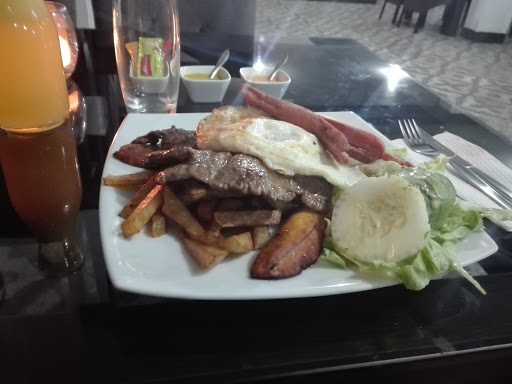 Perú Gourmet - Anticuchos y Parrillas