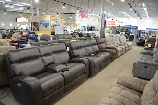 Furniture Store «Alton Refrigeration & Home Furnishings», reviews and photos, 2996 Homer Adams Pkwy, Alton, IL 62002, USA