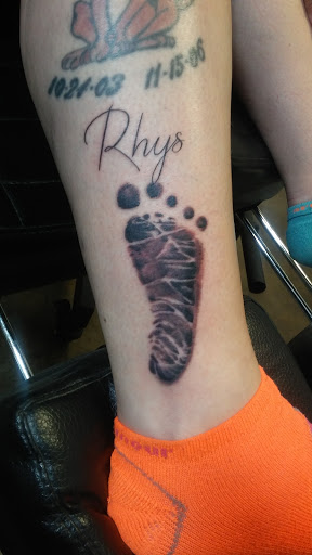 Explore female tattoo sleeve ideas, creative tattoo ideas in Denison, available at Calypso Tattoo