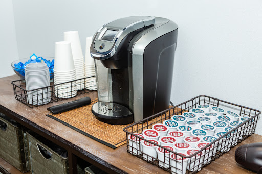 Used Car Dealer «Beaverton Car Company», reviews and photos, 10680 SW Canyon Rd, Beaverton, OR 97005, USA