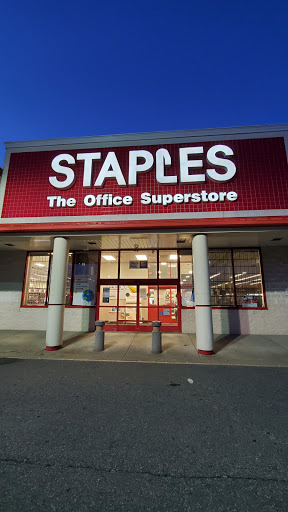 Office Supply Store «Staples», reviews and photos, 128 Sunset Blvd, New Castle, DE 19720, USA