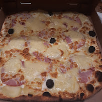 Plats et boissons du Pizzas à emporter Le kiosque à pizzas Étoile sur Rhône à Étoile-sur-Rhône - n°11