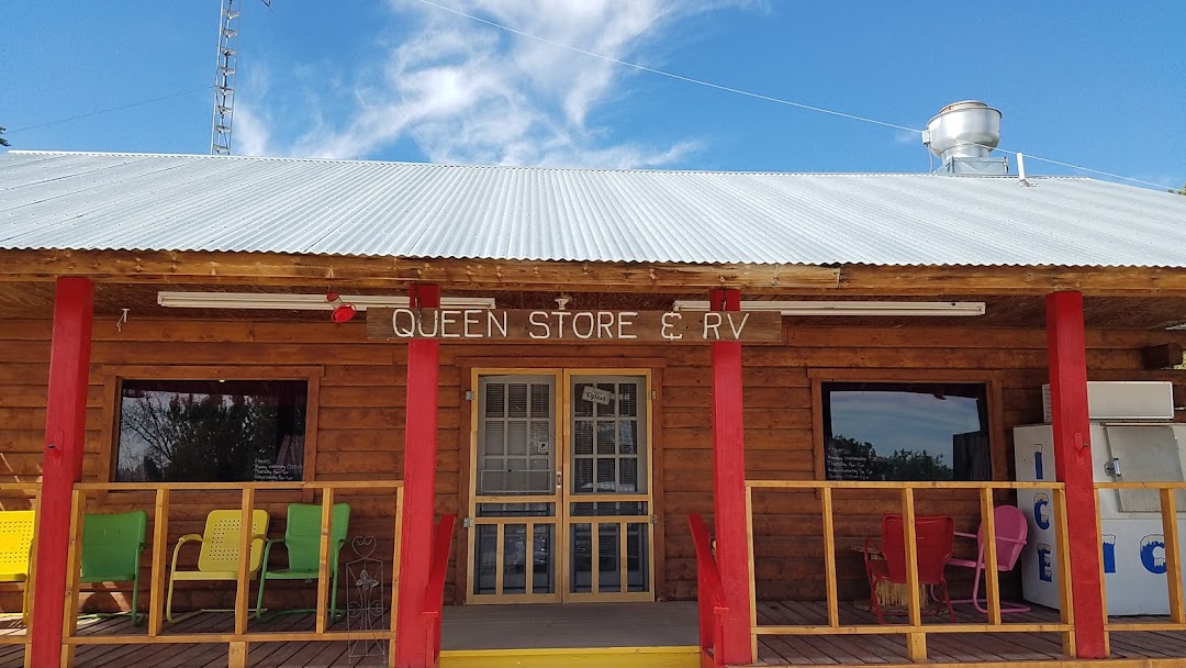 Queen Cafe and Campground