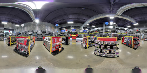 Truck Accessories Store «4 Wheel Parts - Plano», reviews and photos, 3001 E Plano Pkwy #400, Plano, TX 75074, USA