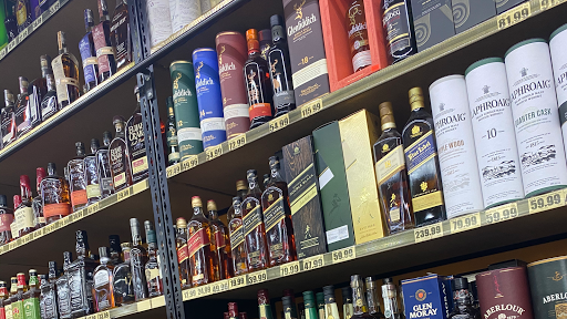 Liquor Store «Royal Liquor», reviews and photos, 1703 E 11 Mile Rd, Royal Oak, MI 48067, USA