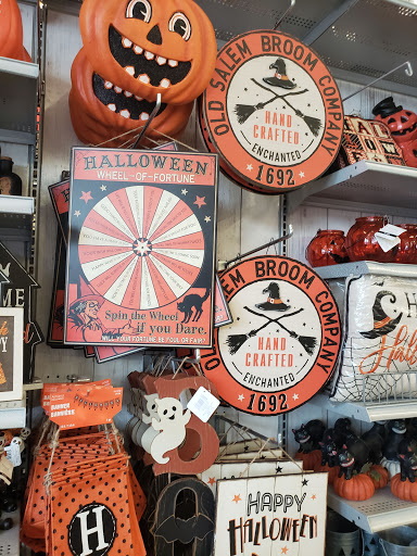 Variety Store «Five Below», reviews and photos, 1255 Raritan Rd, Clark, NJ 07066, USA