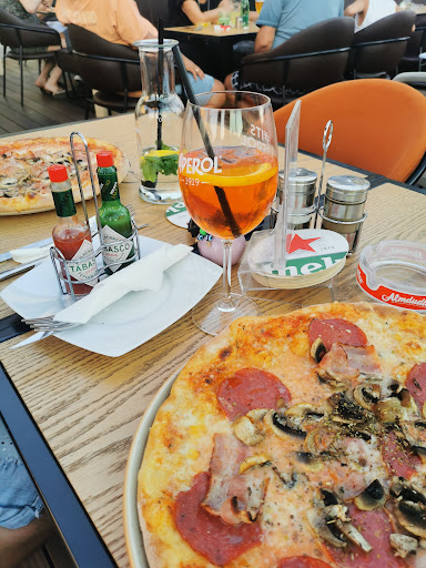 Cafe Bar Haas Pizzeria en Bruck an der Leitha