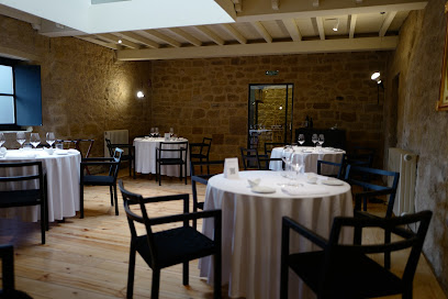 Lumbre Restaurante - Tr.ª Jardines, 15, 26230 Casalarreina, La Rioja, Spain