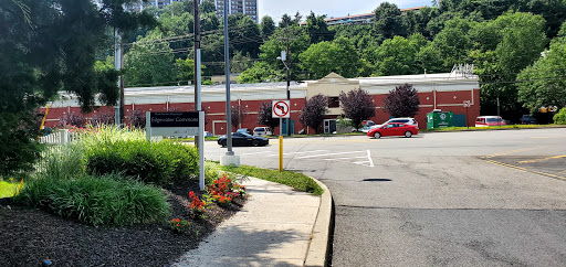 Storage Facility «Extra Space Storage», reviews and photos, 410 River Rd, Edgewater, NJ 07020, USA