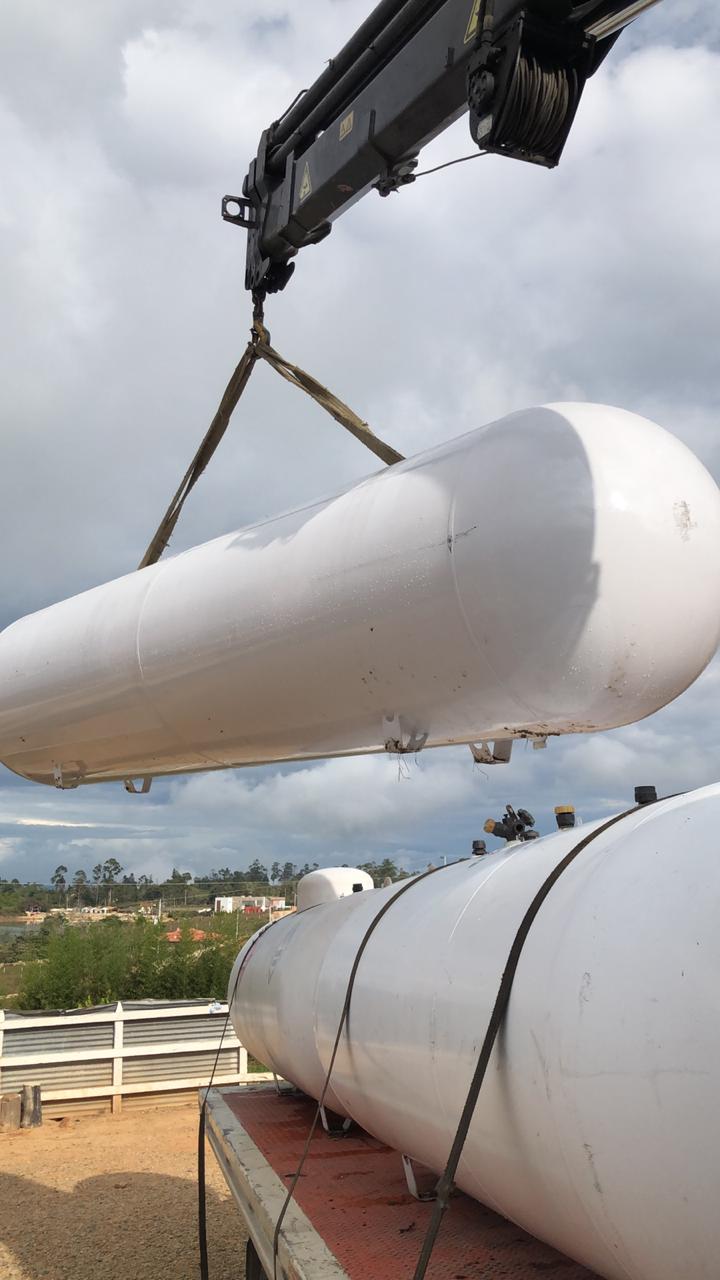 MONTACARGAS EL CORONEL SAS