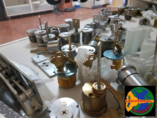 Locksmith «Universal Locksmith LLC», reviews and photos, 6807 Visitors Cir a, Orlando, FL 32819, USA